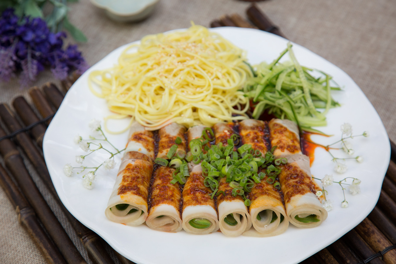 芝麻凉面白肉卷
