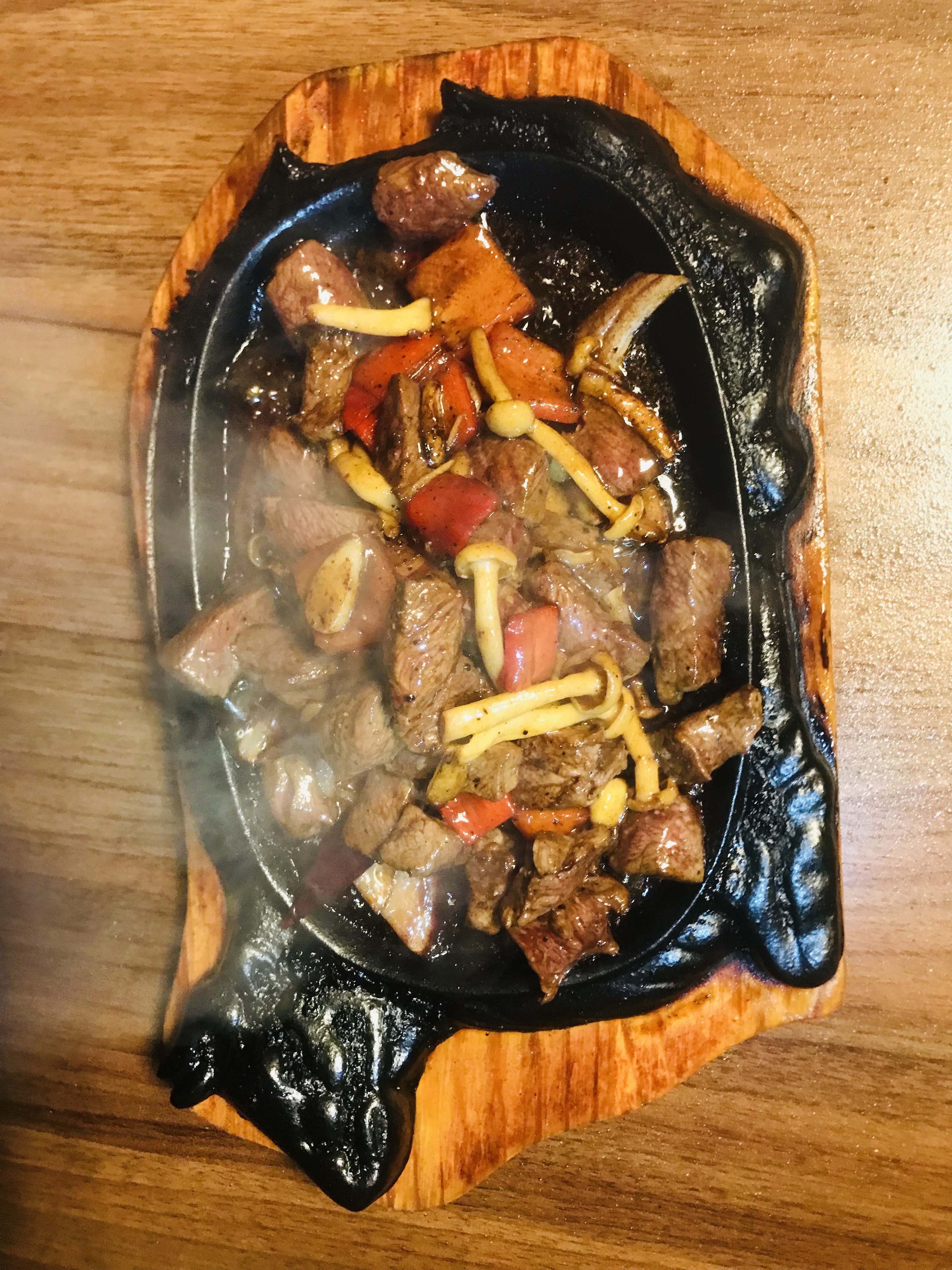 铁板黑椒牛柳粒