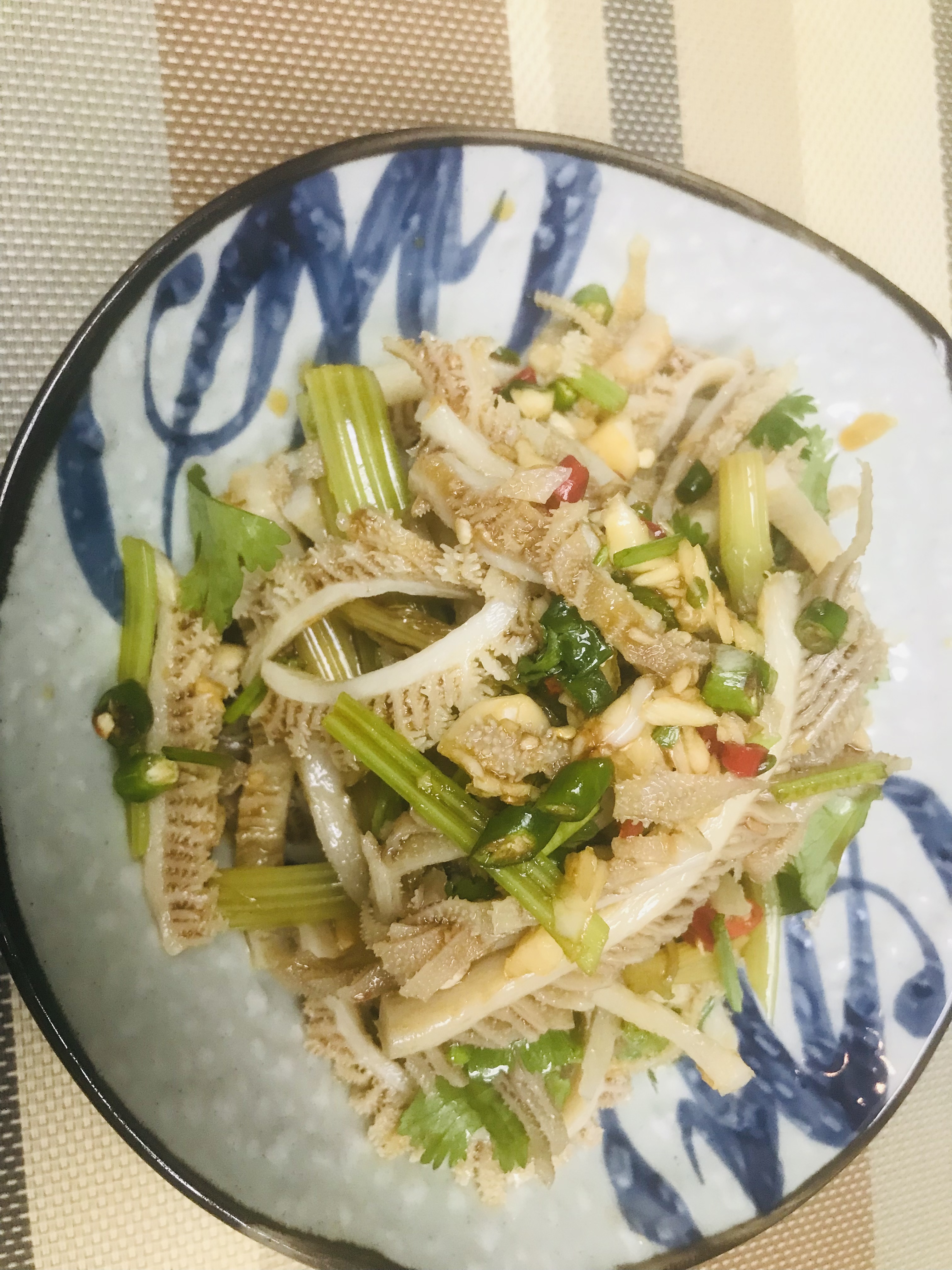 鲜椒毛肚