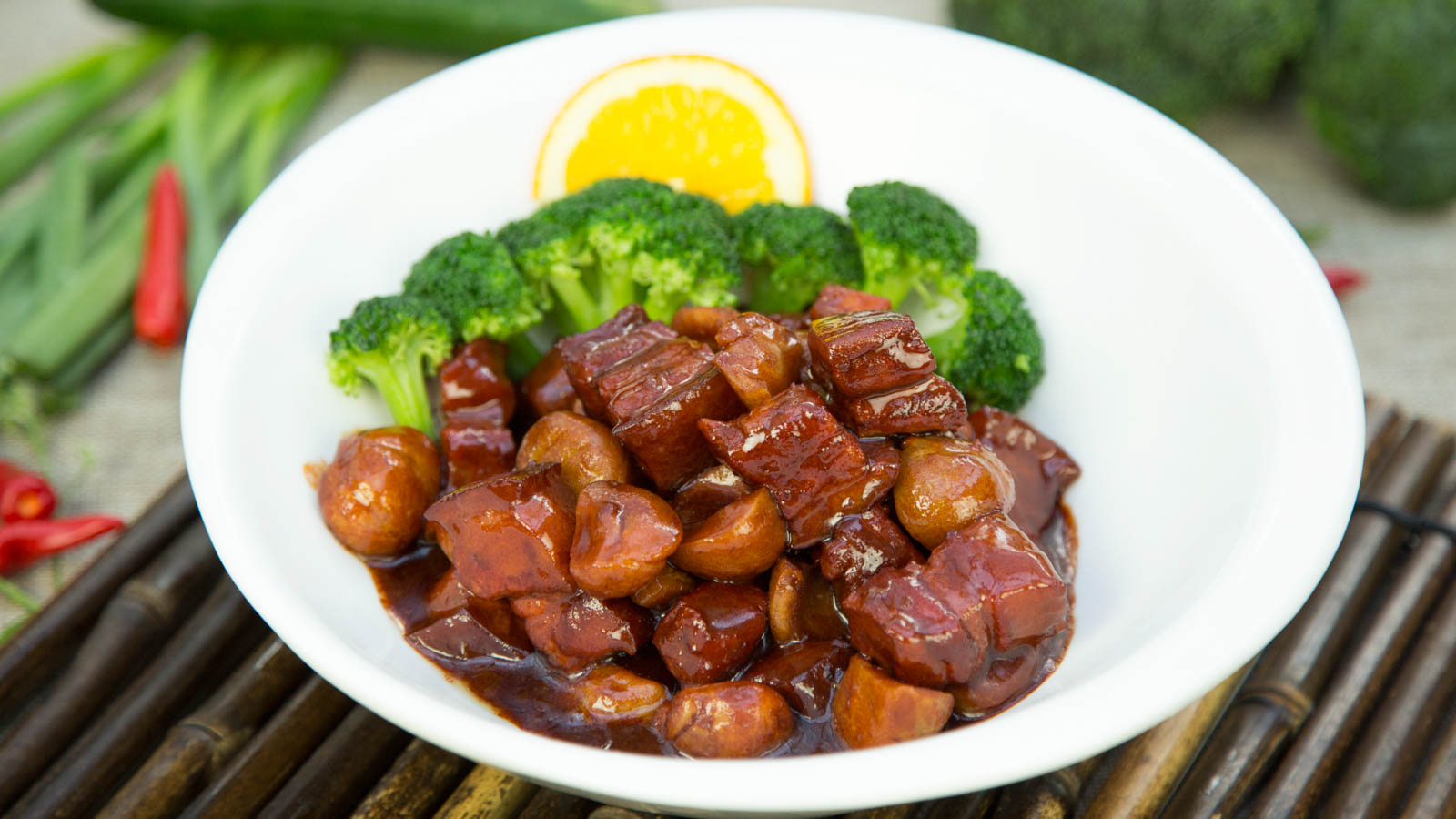 板栗红烧肉